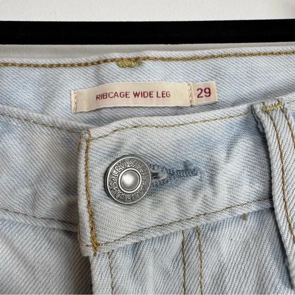 Levi's Women's Sky Blue Wide Leg Jeans - Picture 9 of 13